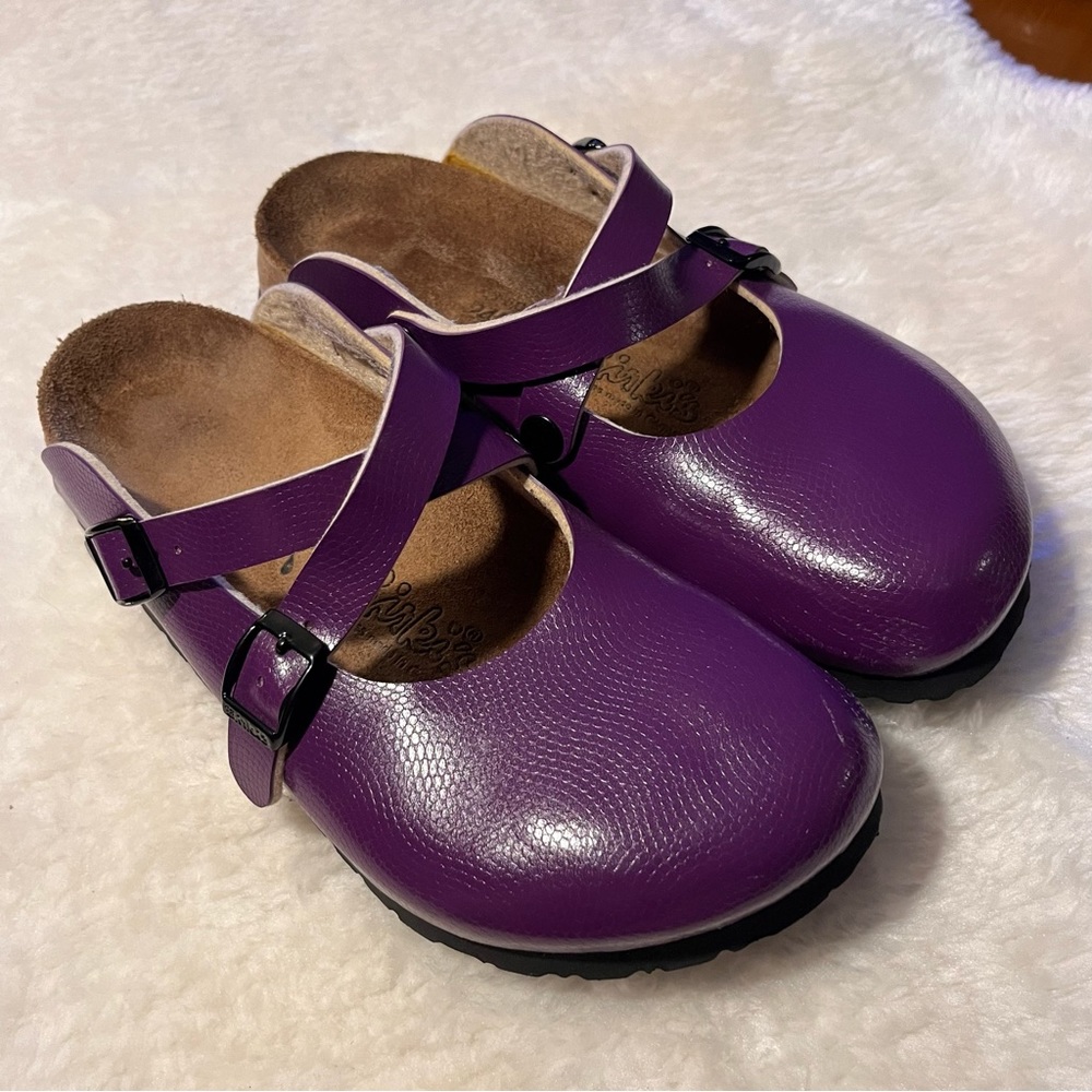 Birki’s Birkenstock Dorian Purple Strappy Clogs